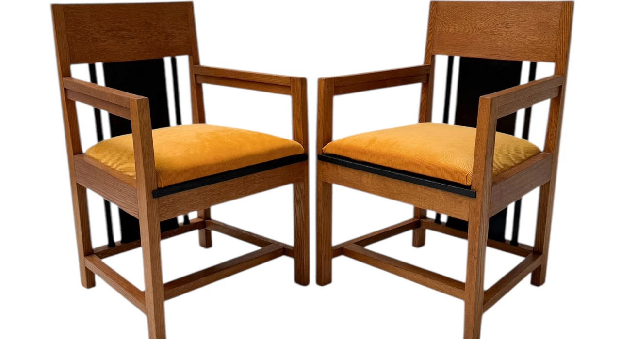 Two Art Deco Modernist High Back Armchairs by Cor Alons, 1927